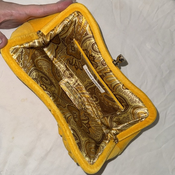 Yellow Clutch - Picture 3 of 7